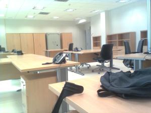 Mi oficina completamente vacía.